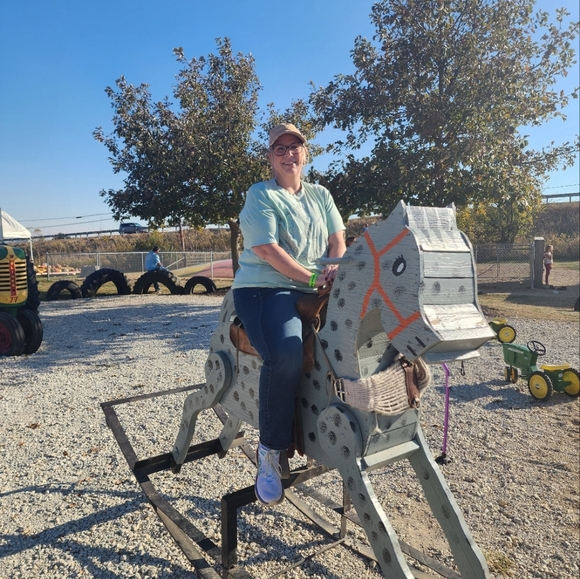 Meet your Posher, Aarica - Picture 4 of 7